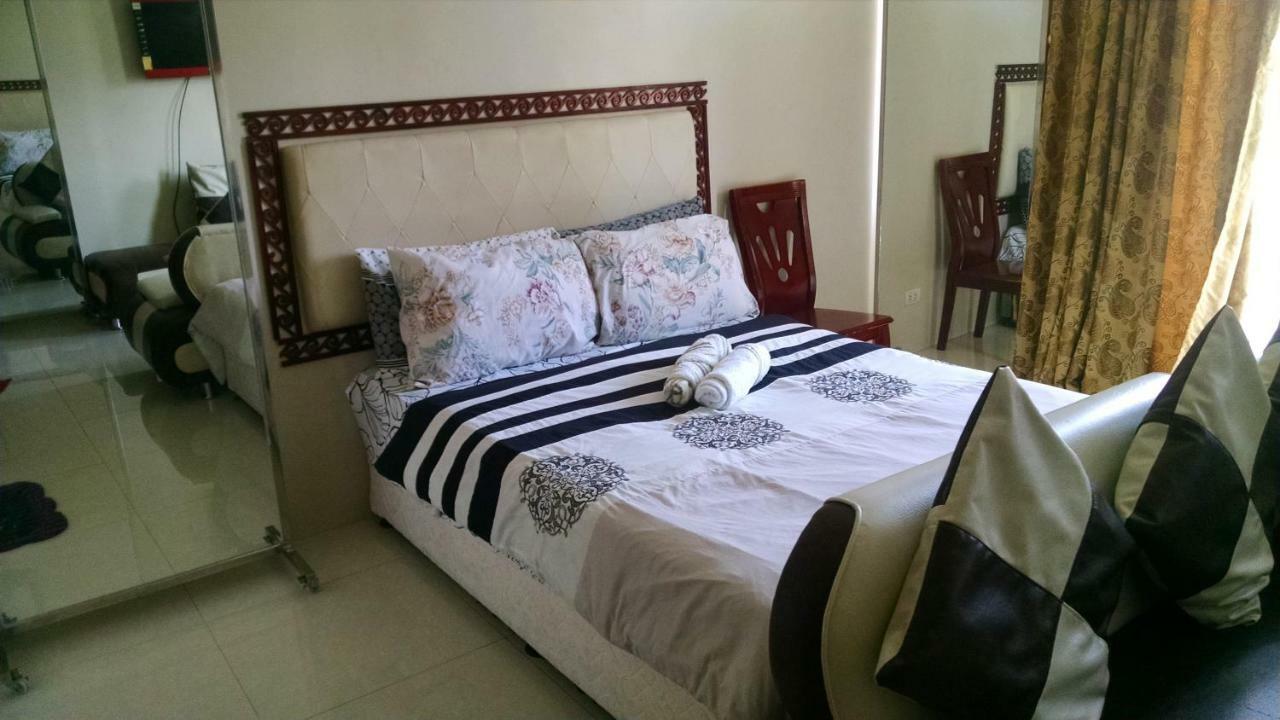 3N Palm Tree Villas Манила Екстериор снимка